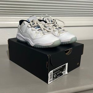 Nike Jordan 11 Retro Low